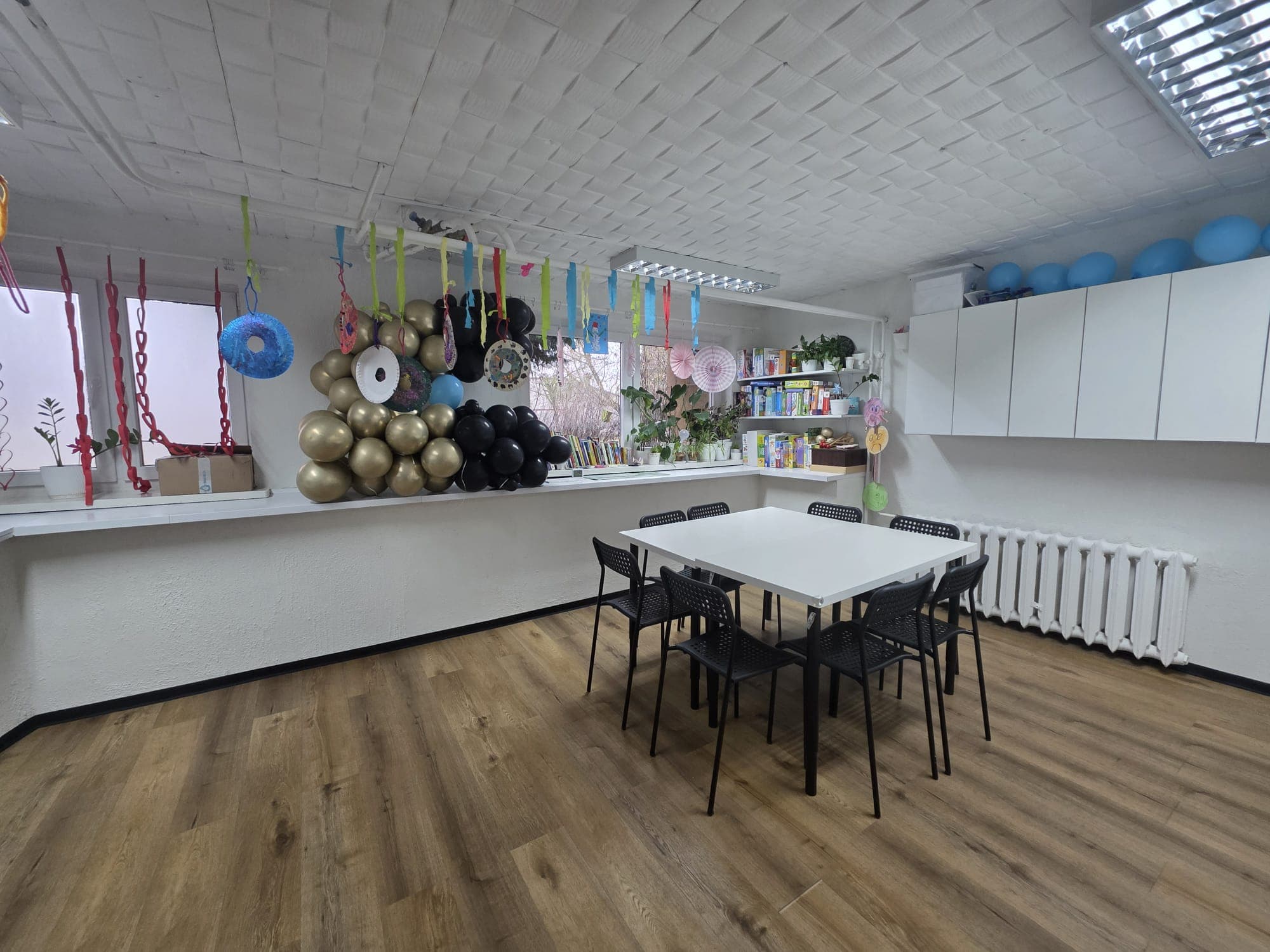 Miejsce do zajęć stolikowych i Treningu Umiejętności Społecznych